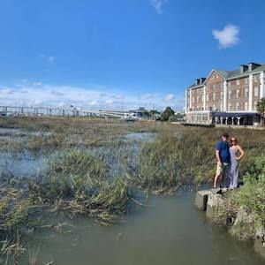 Meet your Posher, Carrie